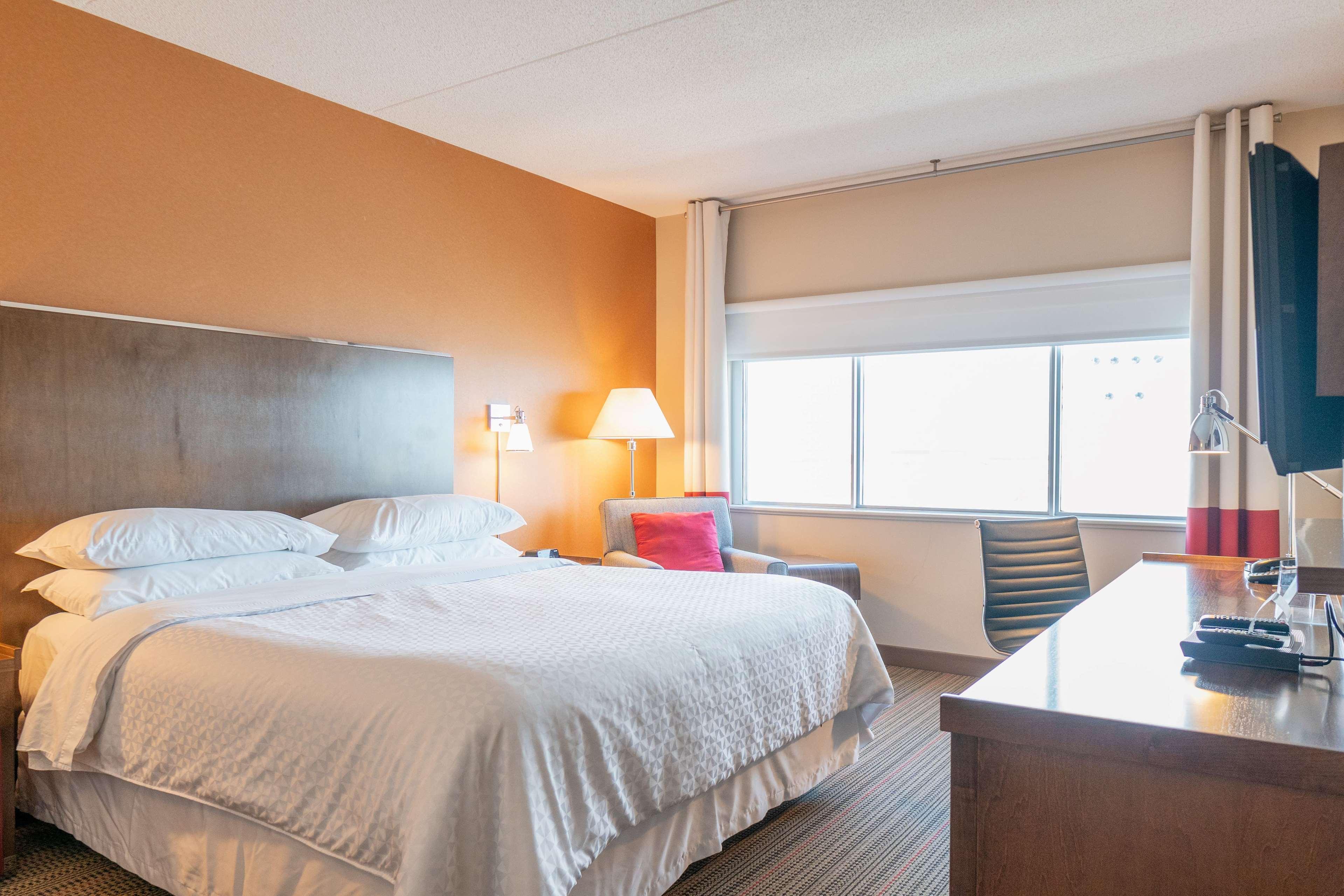 เลควิว ซิกเนเจอร์, เทรดมาร์ก คอลเล็กชั่น บาย วินด์แฮม Hotel วินนิเพก ภายนอก รูปภาพ